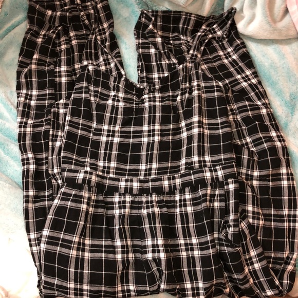 jumpsuit - Picture 4 of 4